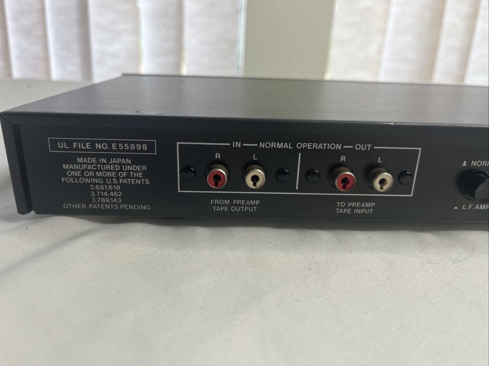 ADC DSS-100 Sub-Sonic Synthesizer Audiophile Vintage Audio Silver/ Powers On