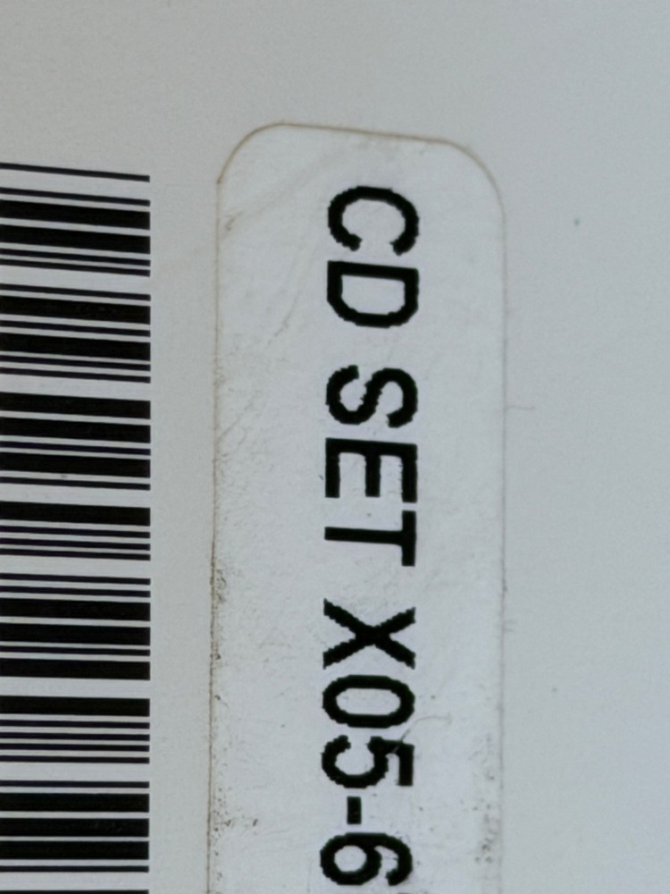 Microsoft Encarta Reference Suite 2001 - For PC - 7 CD-ROM - Looks Great