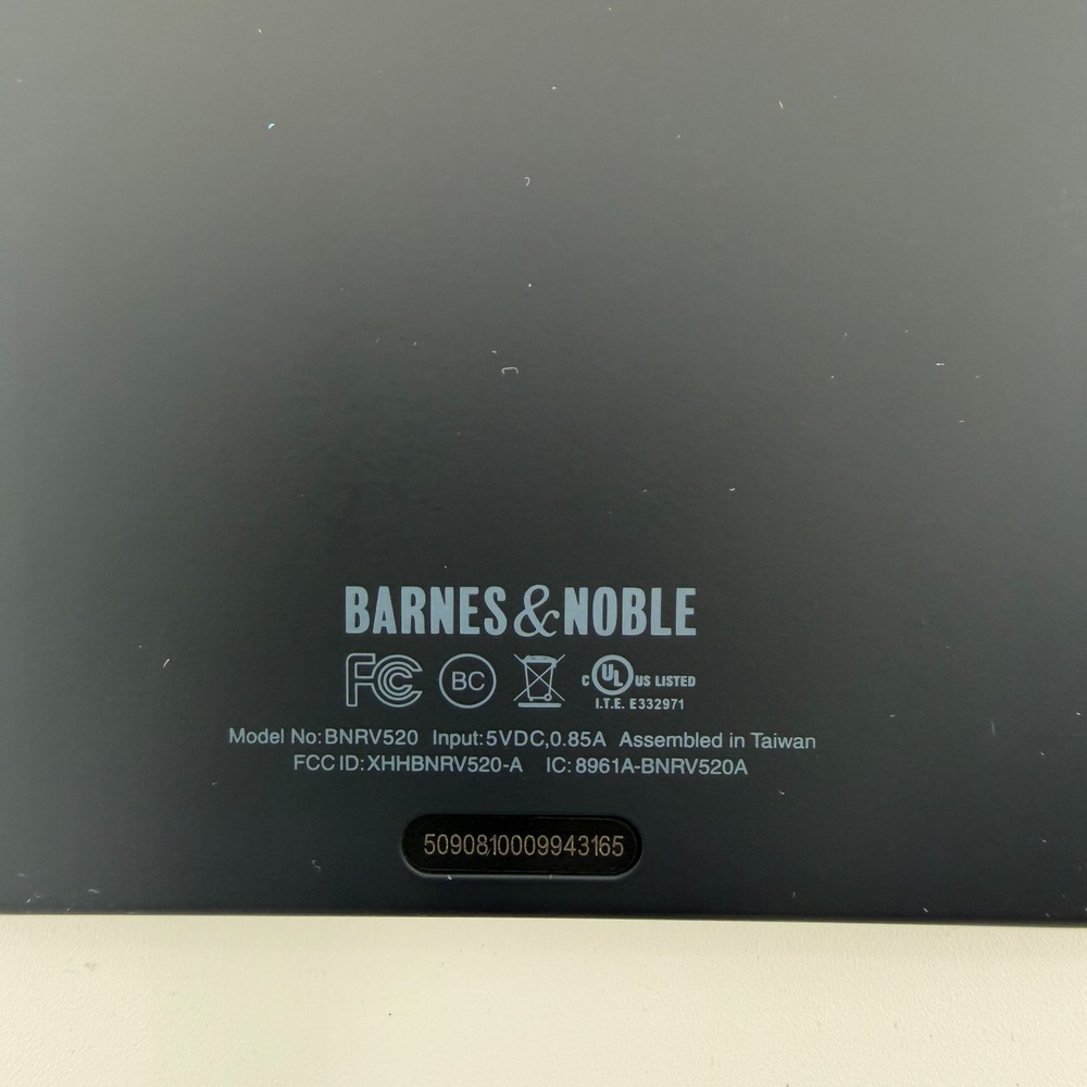 Barnes & Noble Nook GlowLight 3 eReader BNRV520