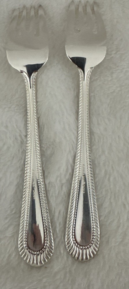 2 WALLACE Wickham Deep Silverplate Salad Forks Flatware Fan Bead 7”