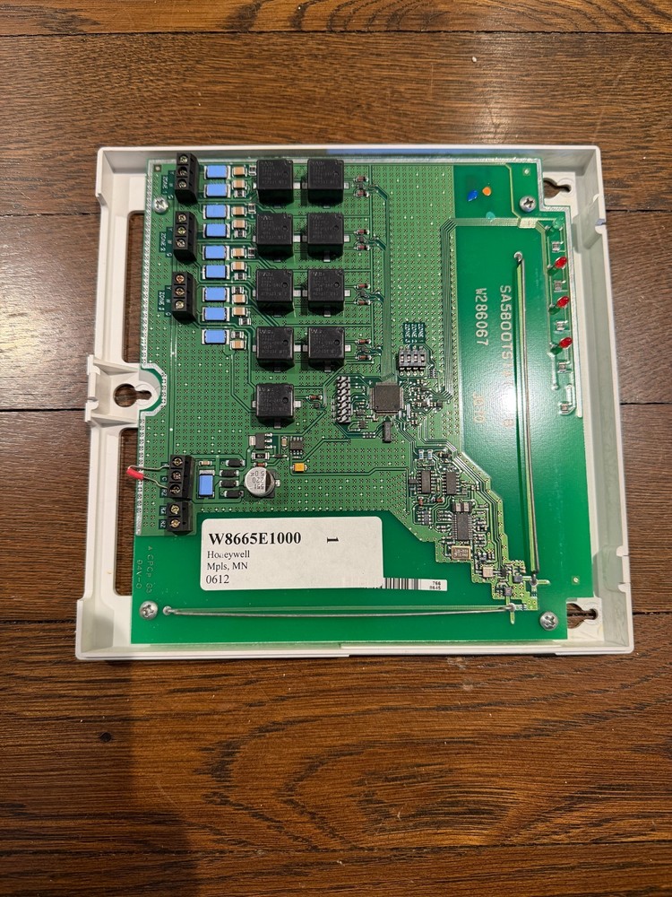 HONEYWELL W8665E1000 RF ZONE PANEL