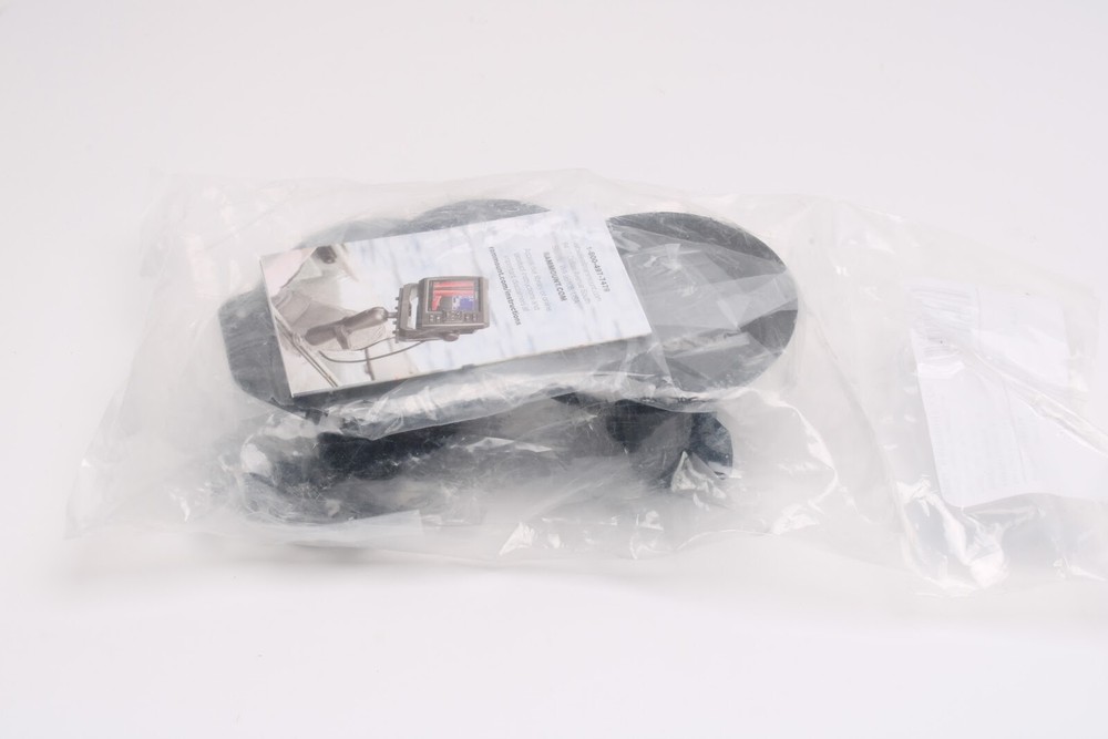 RAM RAM-B-189BU Twist-Lock Dual Suction Cup Base - NEW