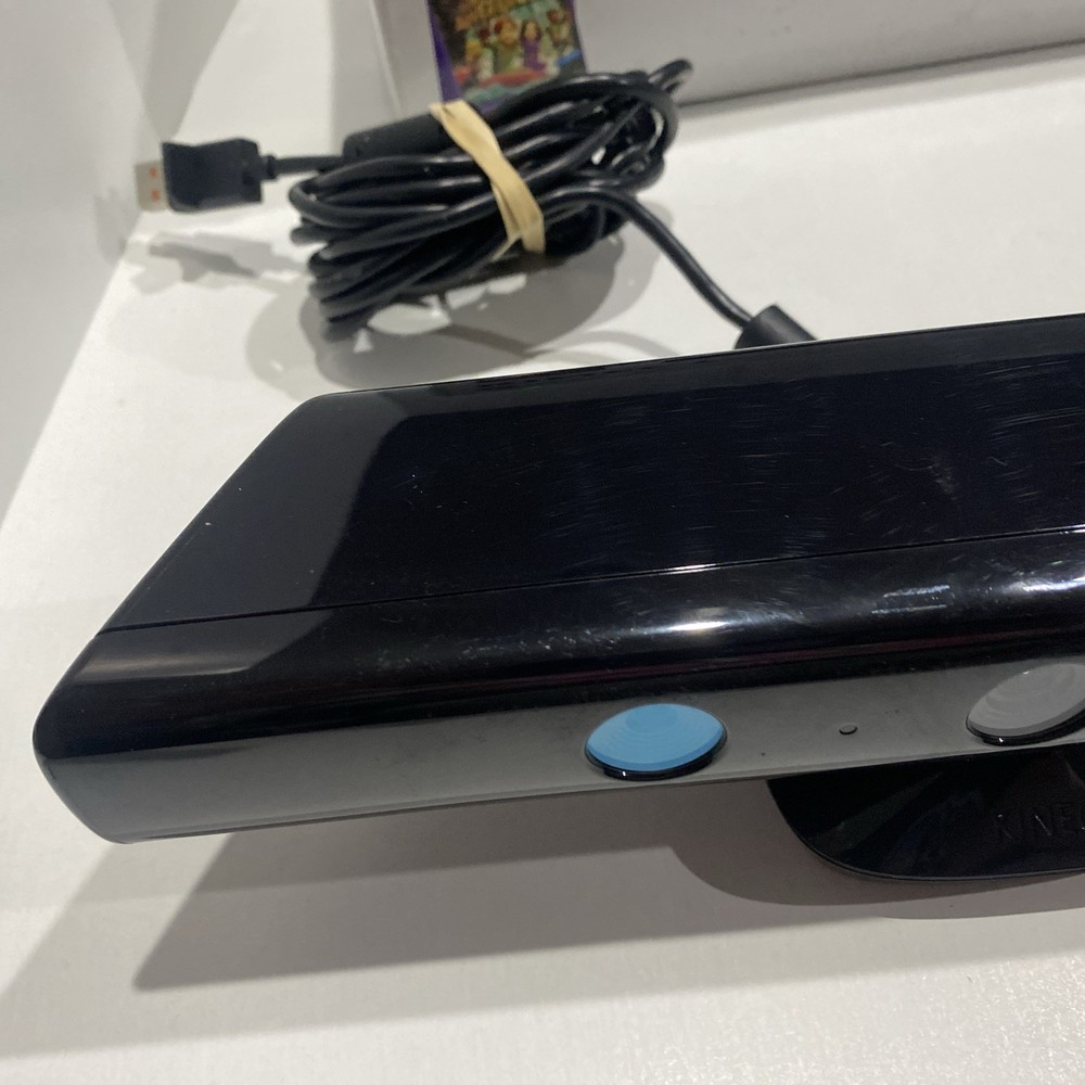 Microsoft Xbox 360 Kinect Motion Sensor Bundle, Tested And Working