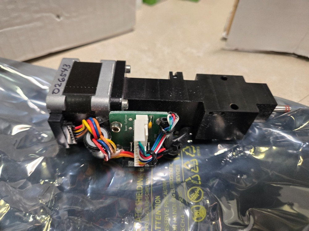 Pipettor Head 9065v01 Used