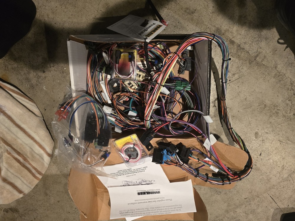 "PAINLESS" FUEL INJECTION WIRING ASSEMBLY