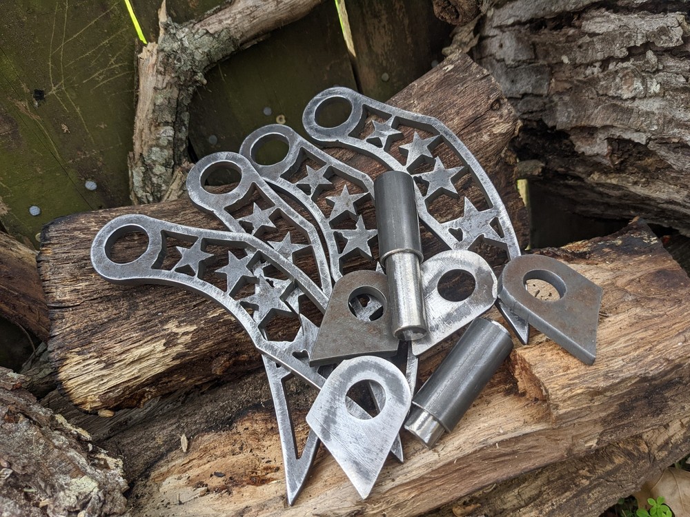 Bbq pit hinge unassembled