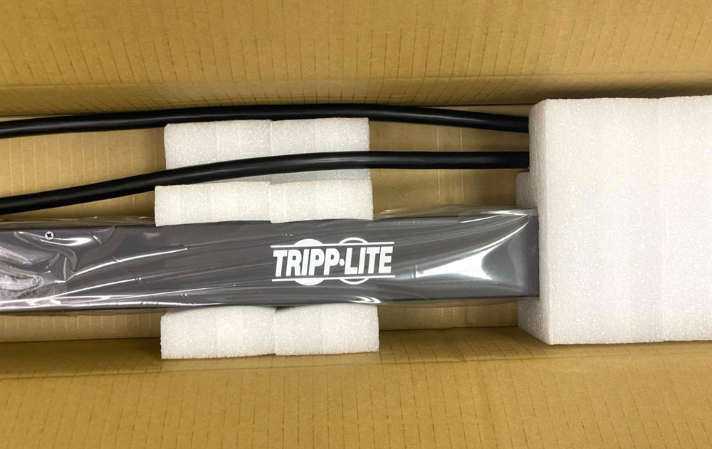 TRIPP LITE PDUMV32HV Metered Powered Distribution Unit