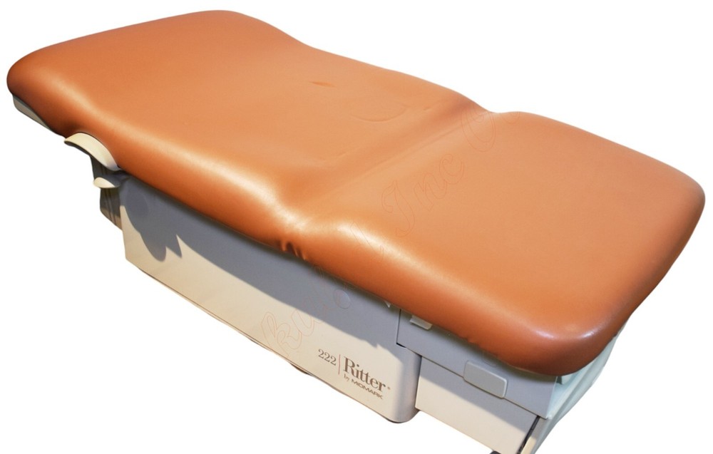 Midmark 222 Power Exam Table