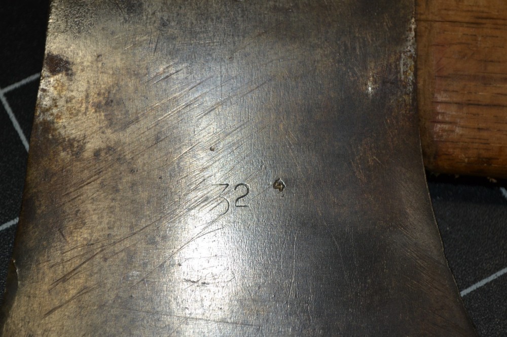 CRAFTSMAN - DOUBLE BIT AXE - ORIGINAL HANDLE WITH DECAL