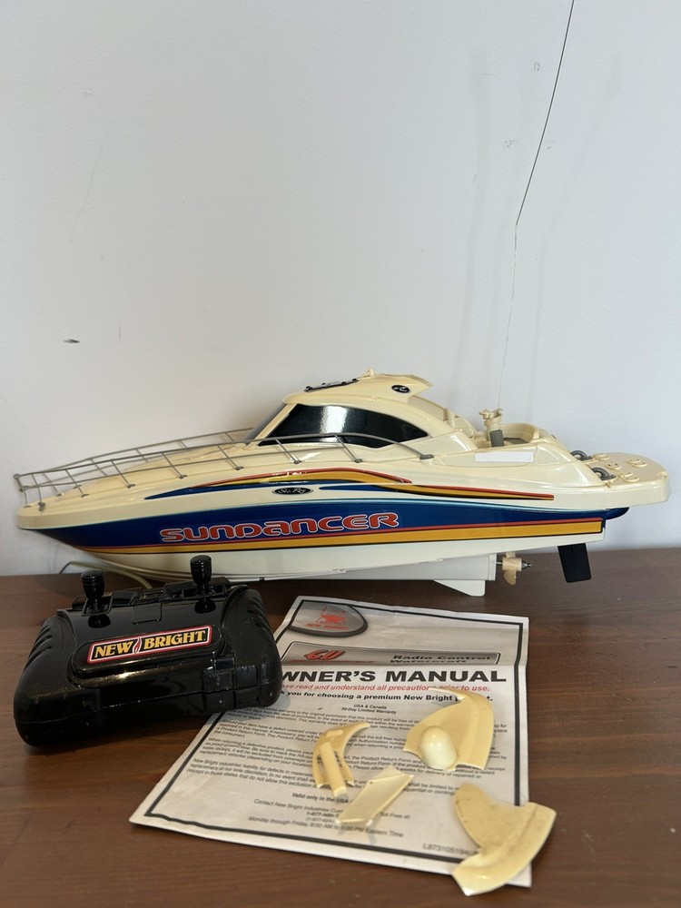 New Bright Sea Ray Sundancer R/C Remote Control Boat tested working!
