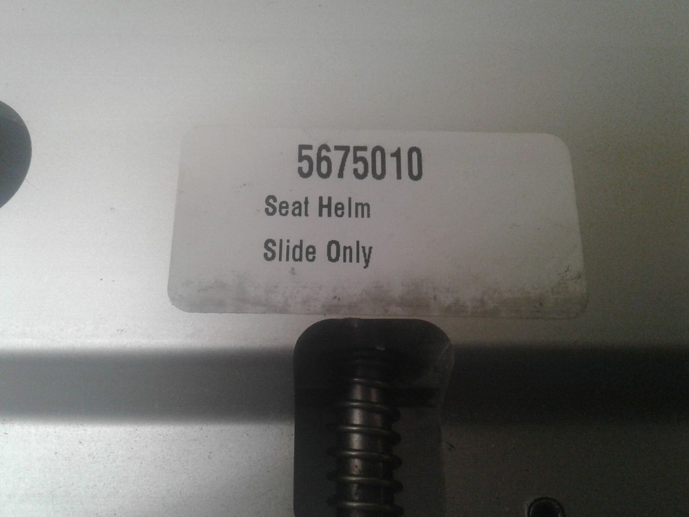(1) Garelick Seat Slide Mount 7" Slide