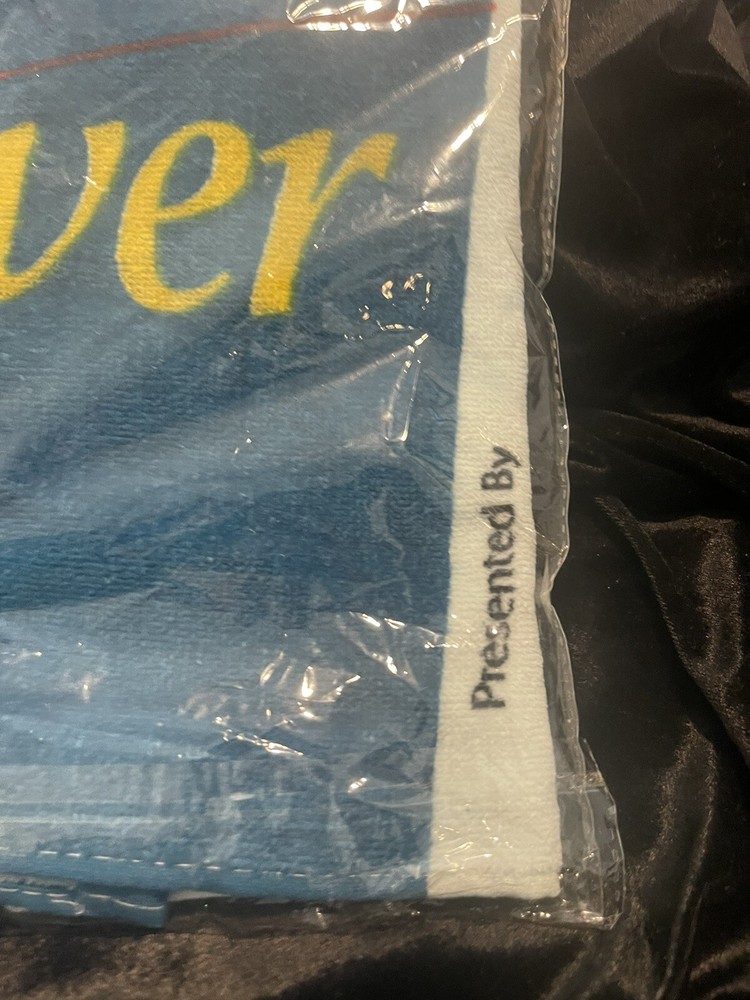 New In Sealed Package Boeing Complimentary Hand Towel