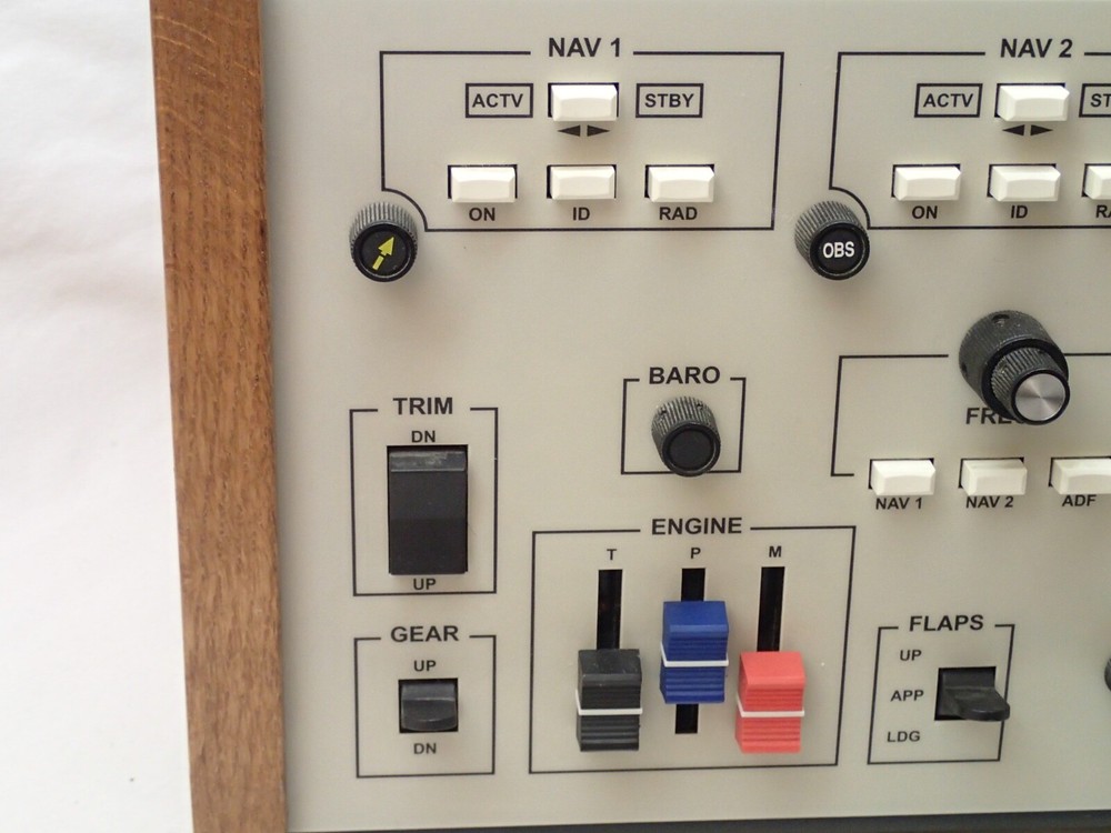 MDM Systems FS-100 Vintage Flight Simulator Control Console USA Estate Item