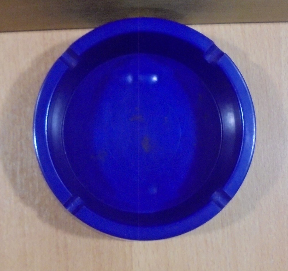 CAMEL CIGARETTES ADVERTISIGN VTG ROUND PLASTIC ASHTRAY