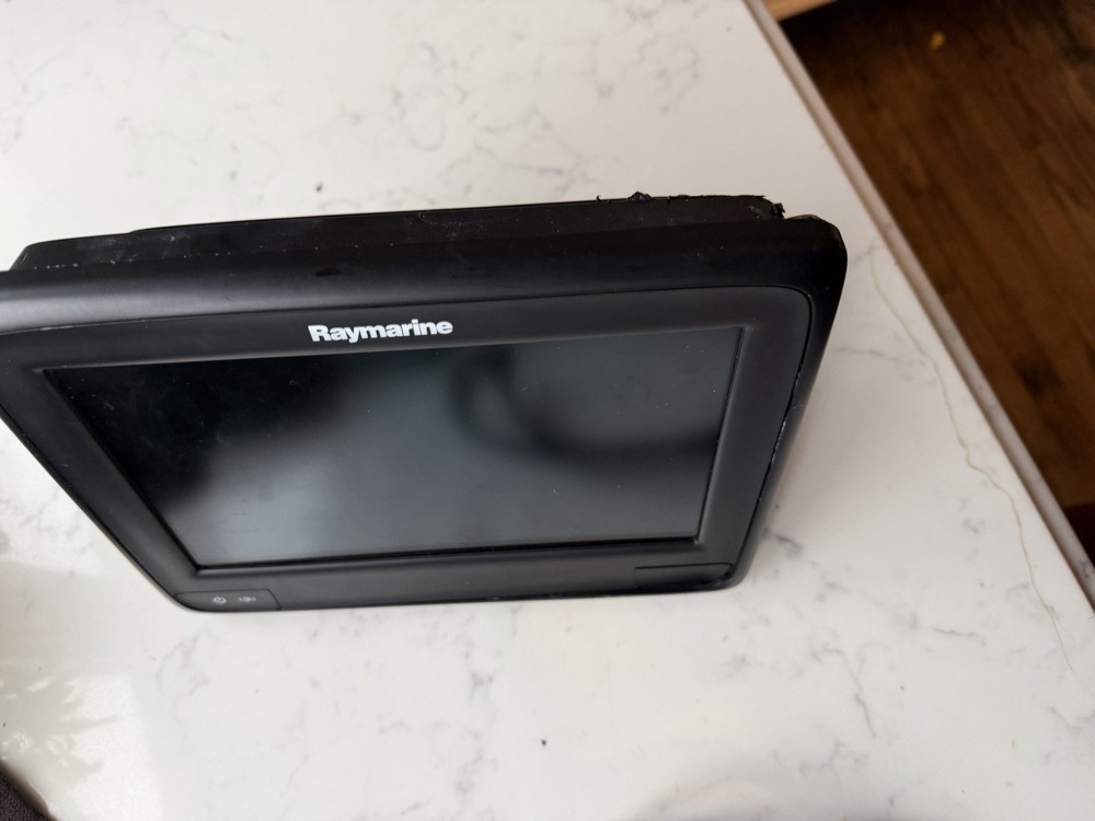 Raymarine a95 E70232 Marine 9” Touchscreen MFD Chartplotter Display with WiFi