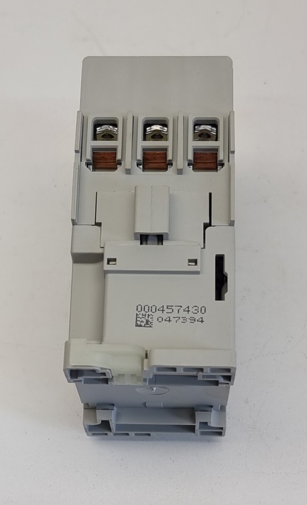 Sprecher + Schuh CA7-30E-00 24E 30A Contactor 3 Main Pole 24 VDC E Coil