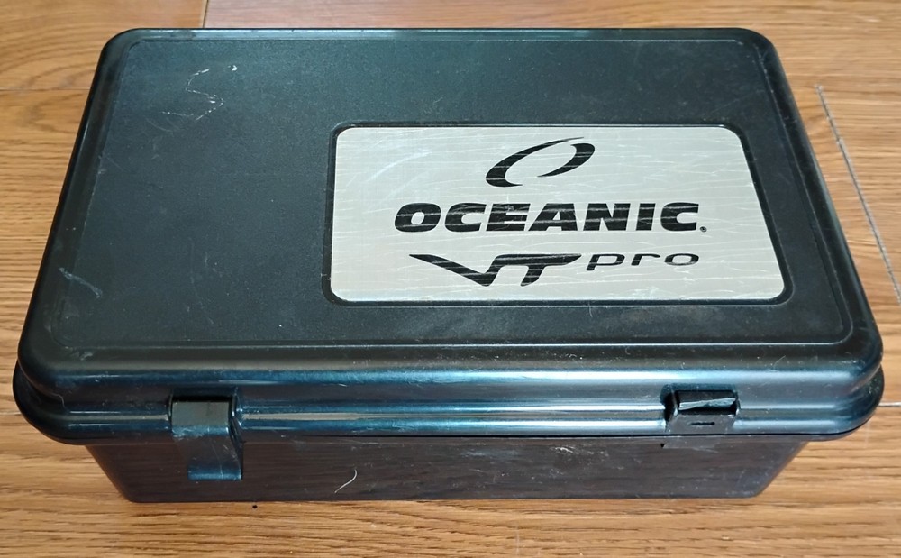 Oceanic VT Pro Watch Case