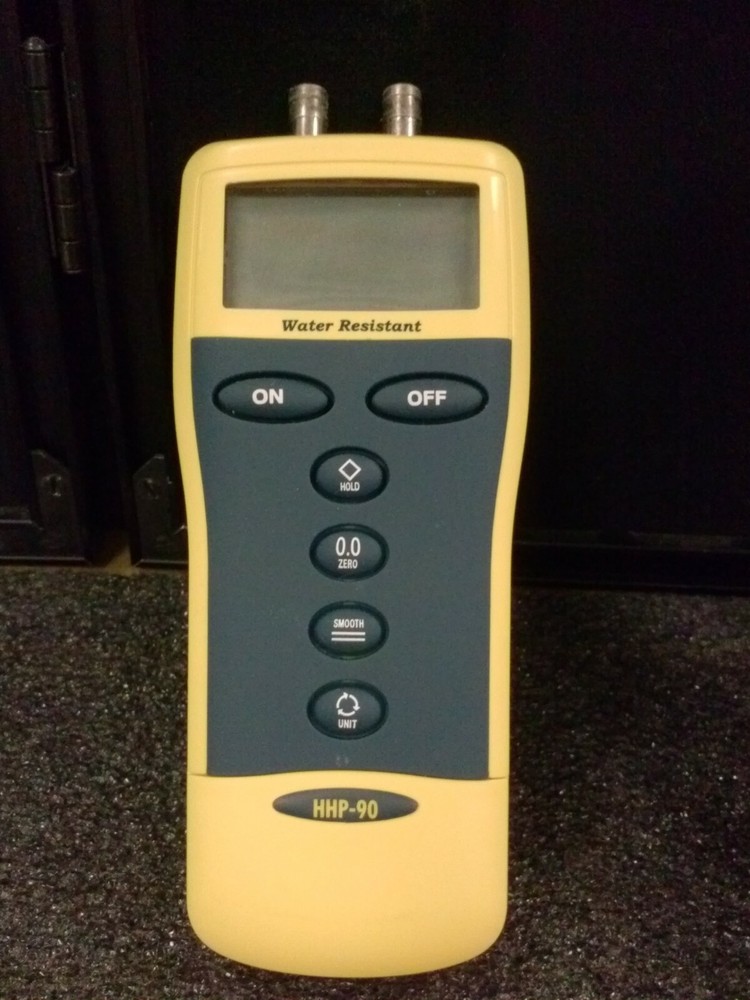 OMEGA Engineering Inc. HHP-90 Handheld Digital Pressure Meter