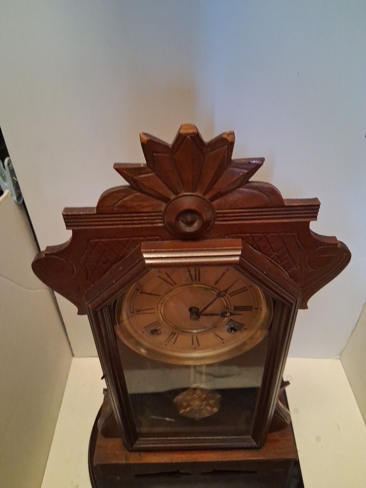 Antique E Ingraham Parlor Gingerbread Mantle Clock Working. Beautiful