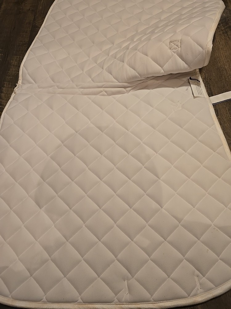 dressage saddle pad