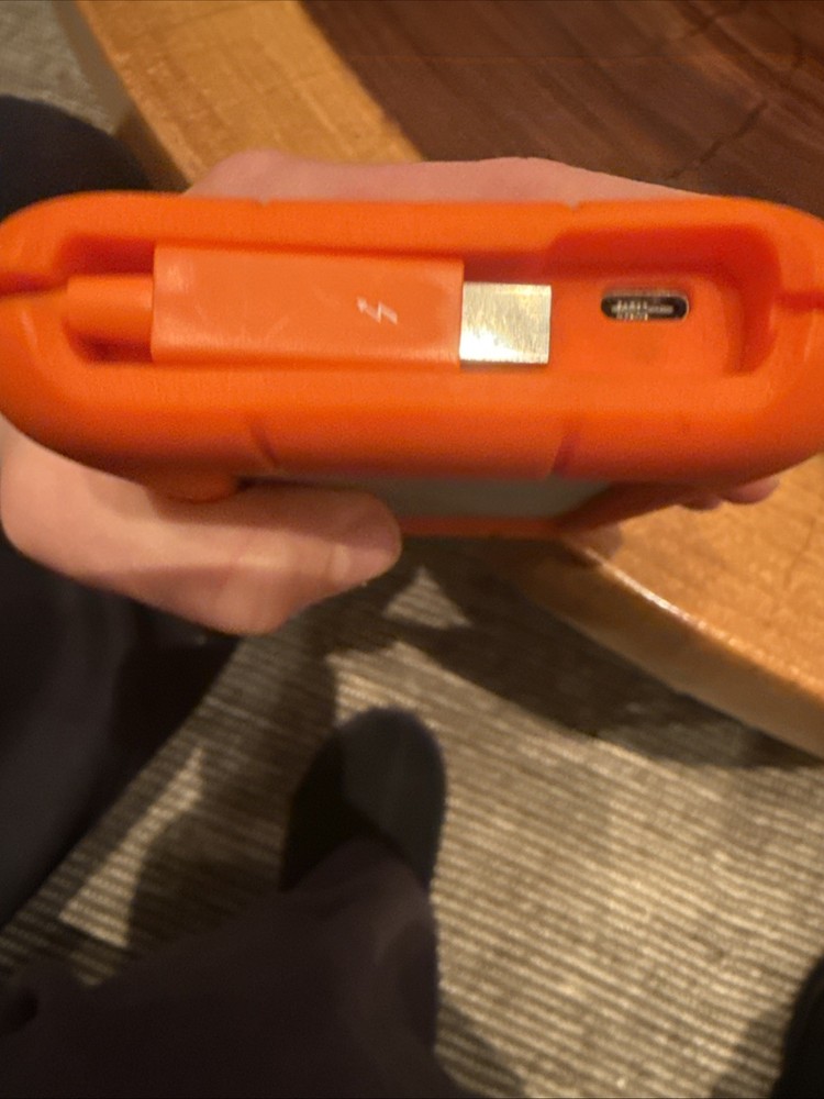 LaCie Rugged 2TB, Thunderbolt 2, USB 3.0/2.0 Shuttle Drive