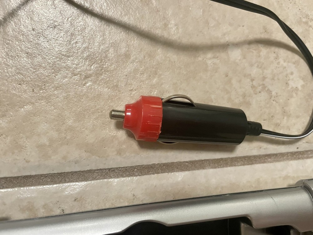 SHARPER IMAGE HEATED ICE SCRAPER 810022140079 MSRP $49.99 Car Windshield Scraper