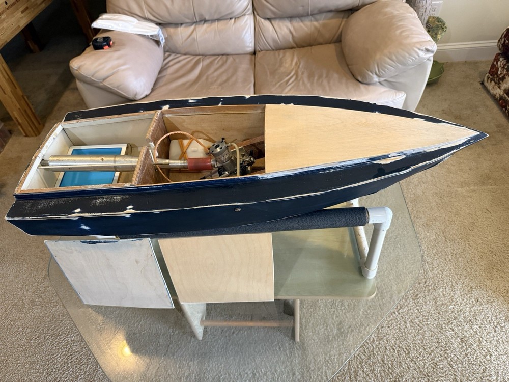 Dumas 60 RC NITRO WITH NEW OPS 45 Engine