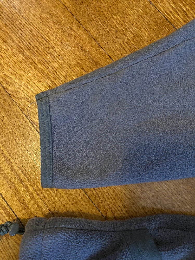 US Military Issue Polyester Fleece Jacket, Sz Small, Gray