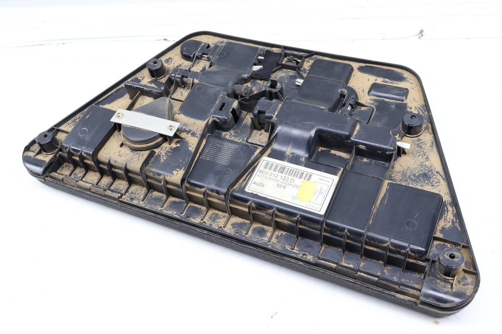 2004-2010 AUDI A8 W12 D3 - TOOL KIT 4E0012123D