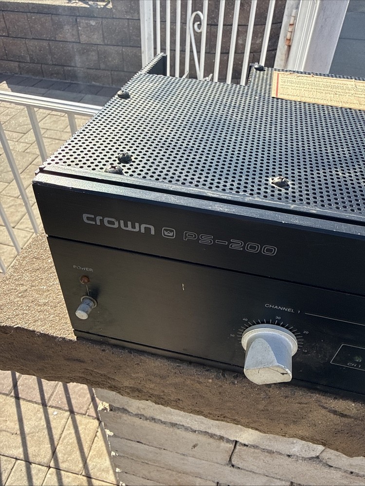 Crown PS-200 power amplifier Tested Works Has Some Cosmetic Issues