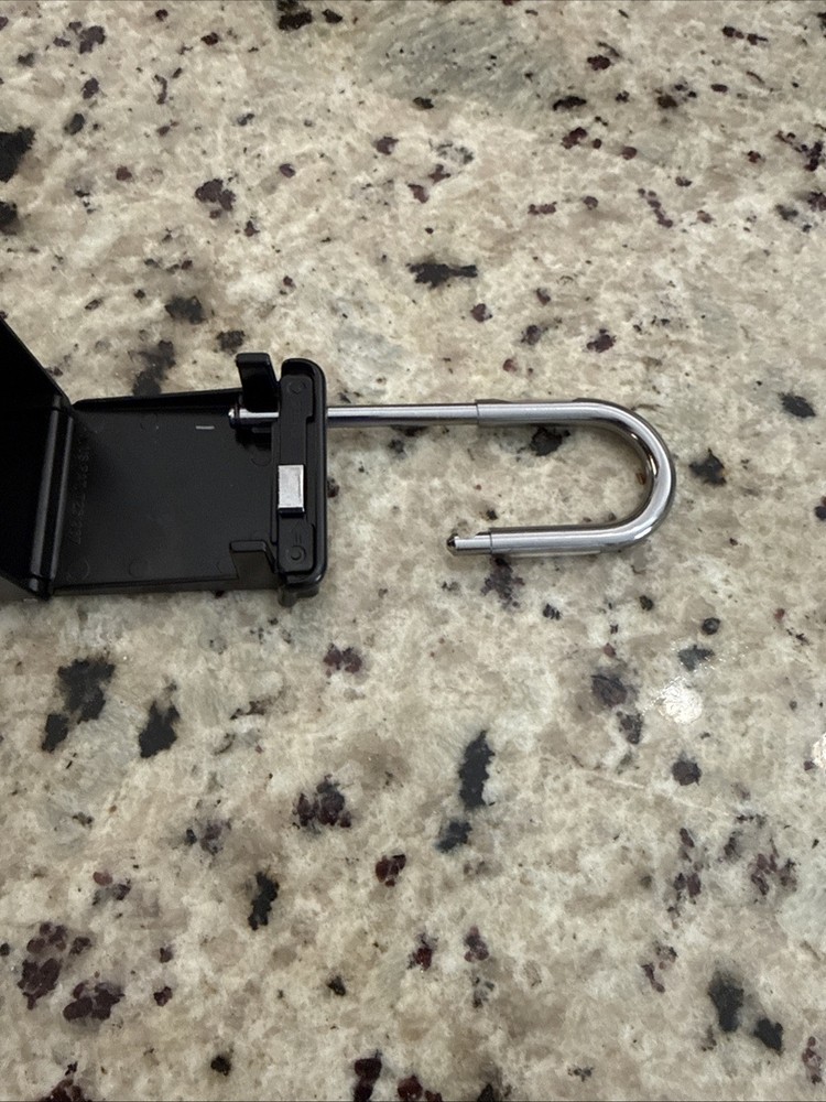 Realtor lock key box 4 digit combination