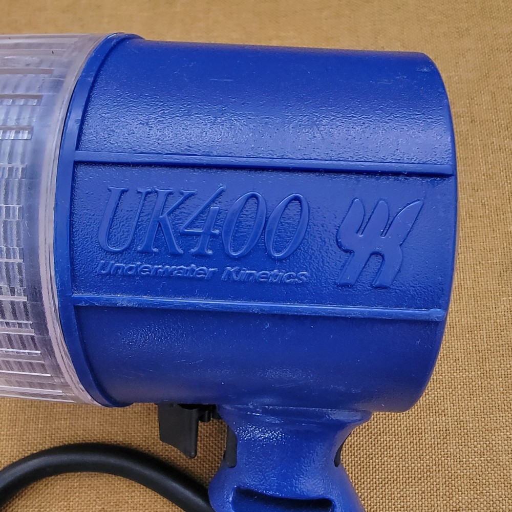 Underwater Kinetics UK 400 Night Dive Light