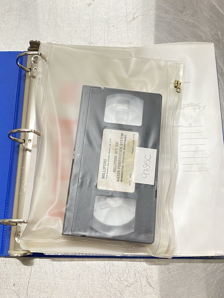 Millipore AFS 300 Water Purification System With VHS - Users Guide / Manual