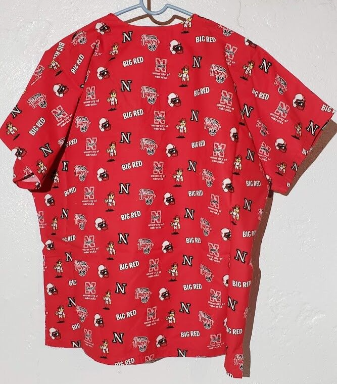 Scrub DUDZ Top Size Medium Nebraska Huskers Red NEW