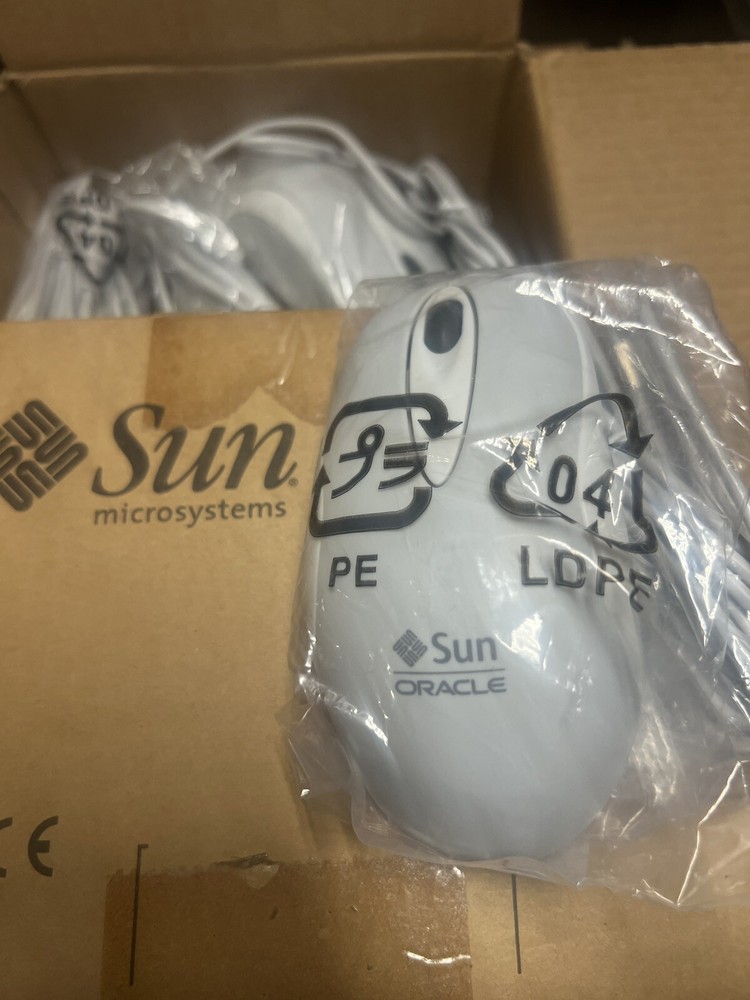 Sun Microsystems Oracle  371-0788 Type-7 USB 3 Button Optical Mouse New