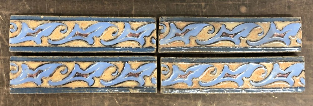 AET Vintage Leaf Border Tile #3