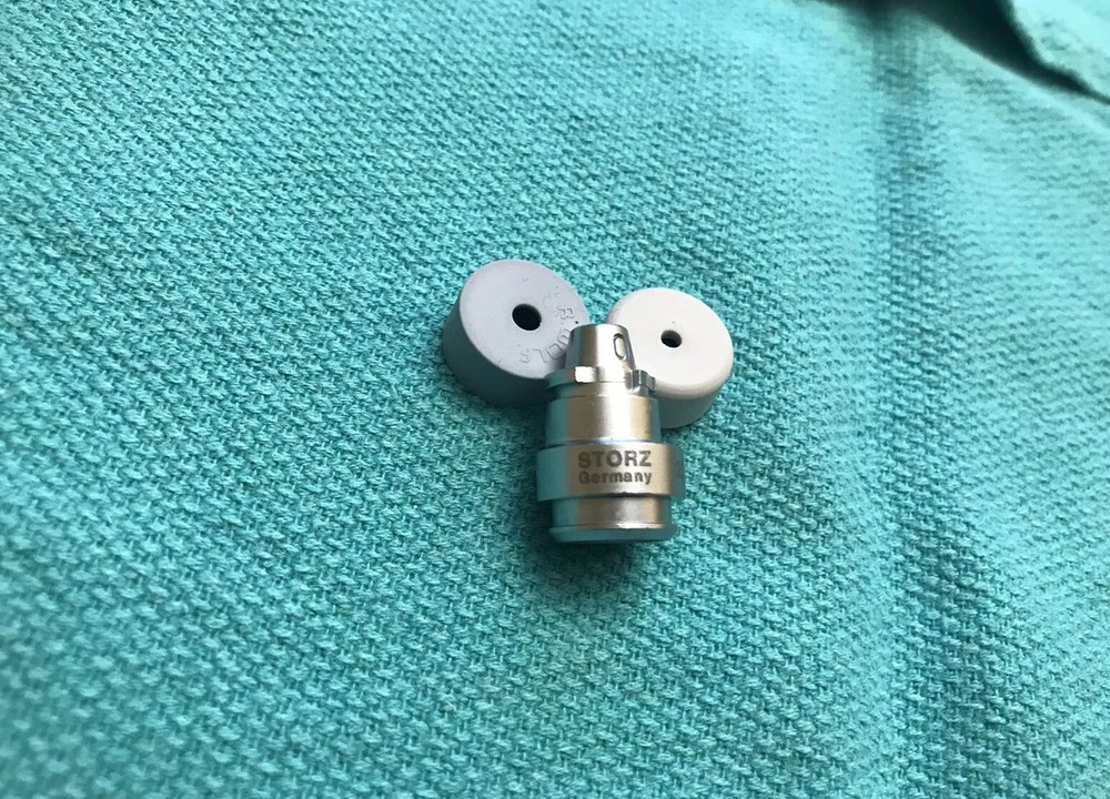 Storz 27023 MS Adaptor with 2 caps