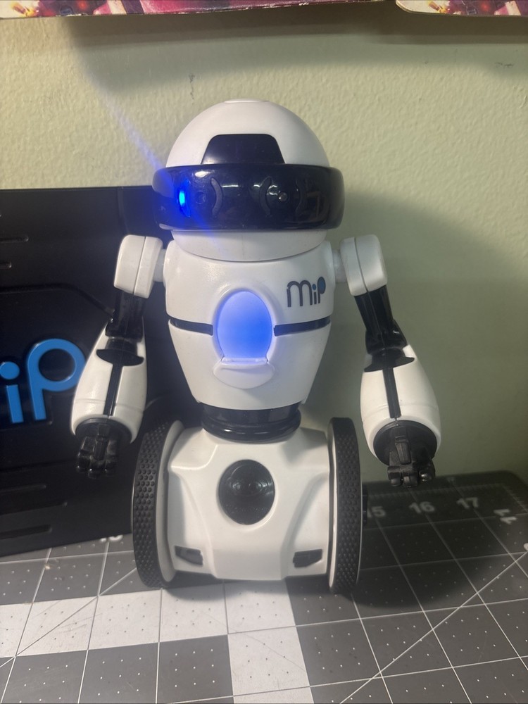 ⚡️WowWee MiP Arcade - Interactive Robot Buddy 🆕
