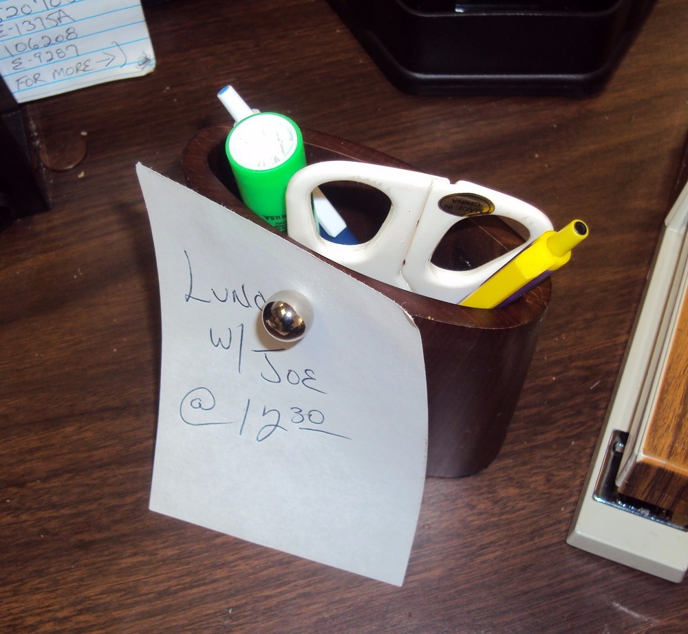 Solid Walnut Pencil Cup w/Magnetic Note Holder ~ Woodessen Executive Style