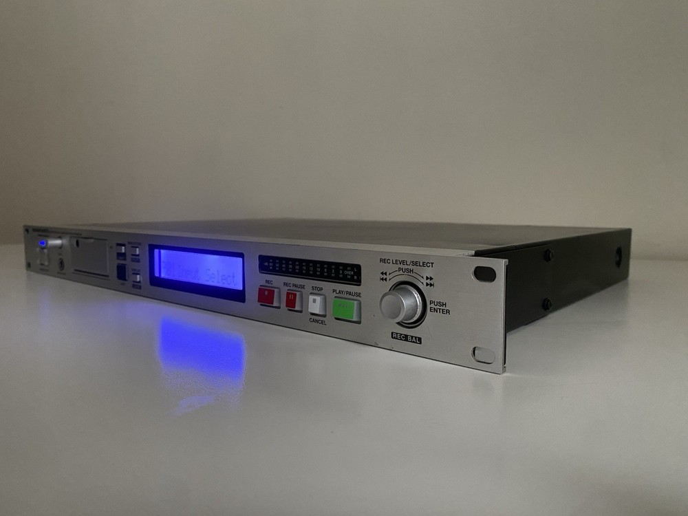 Marantz PMD580 Network Solid State Recorder - MADE IN JAPAN