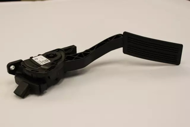 Genuine Mopar Accelerator Pedal 53034004AE