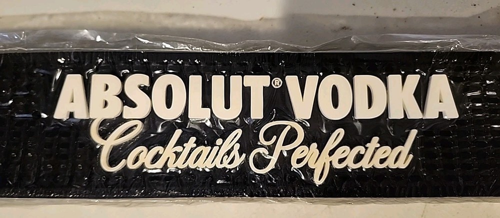 ABSOLUT VODKA BAR RAIL MAT BARWARE NEW IN PACKAGE
