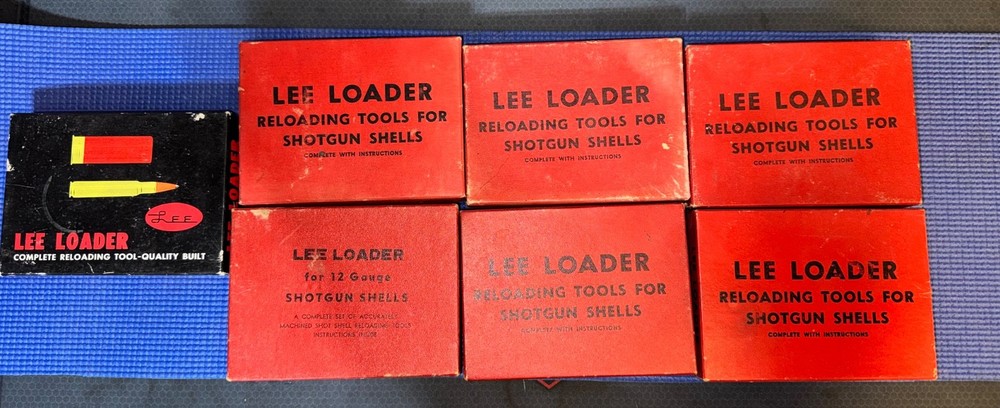 Lot of Vintage LEE Loader Reloading tools for shotgun shells
