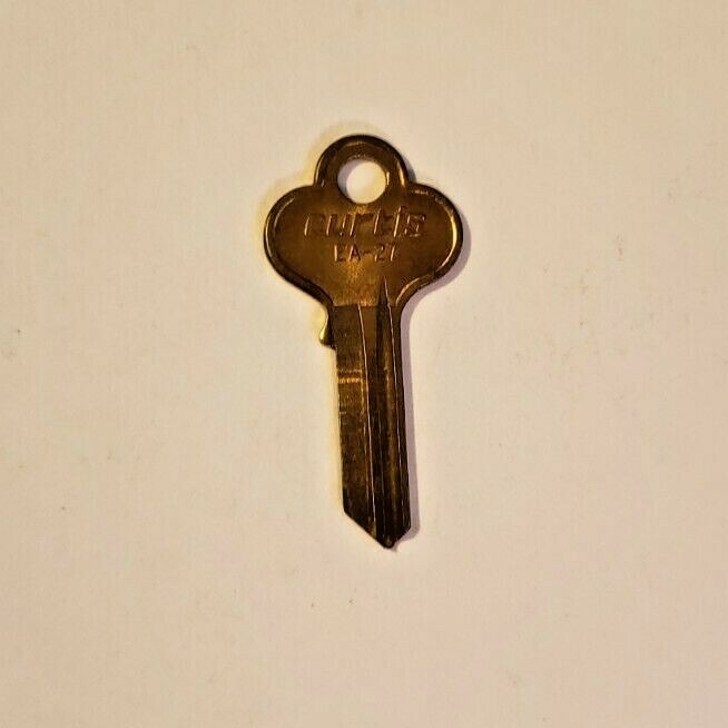 EA27 Curtis BRASS 2 KEY BLANKS, NOS