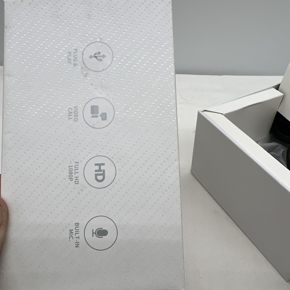 Awow AI auto tracking WebCam open box model W66/B 1080 P