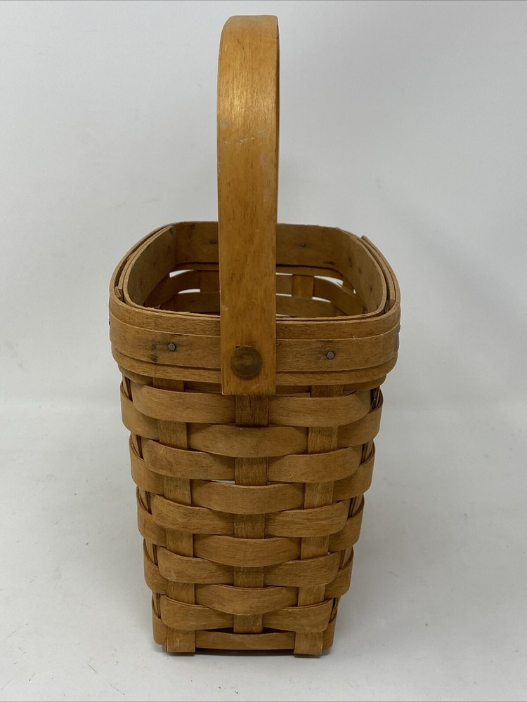 1994 Longaberger Dresden Basket With Handle 9x5x7”