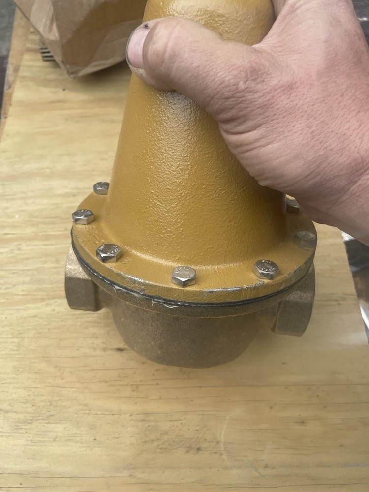 Watts 11/2 LF 223 1-1/2 In NPT x NPT Connection Water Pressure Reducing Valve