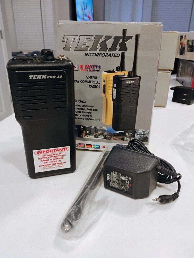 TEKK Pro-20 Two Way VHF Handheld Transceiver Green Dot NOS
