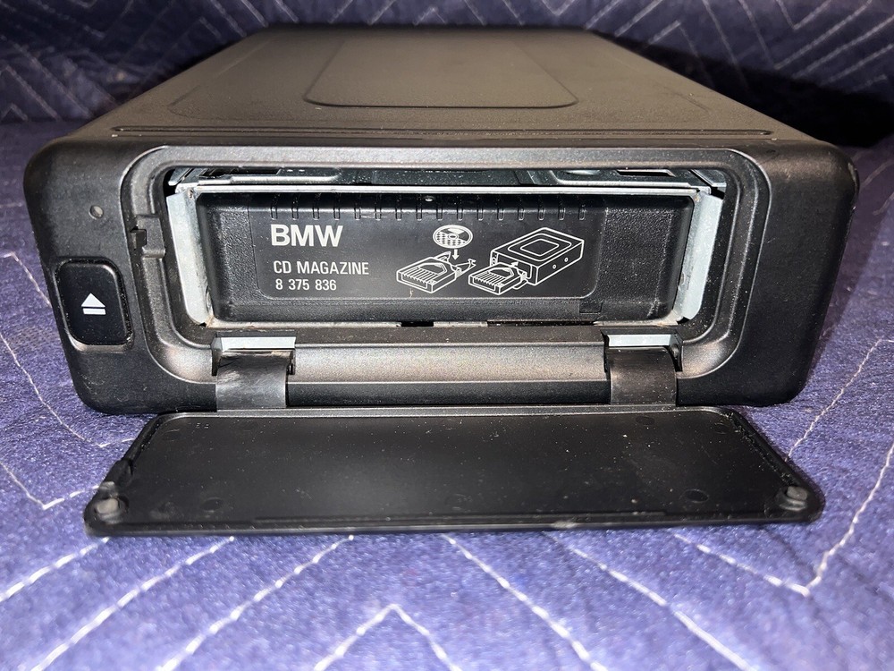 CD Changer Bmw 740il E38