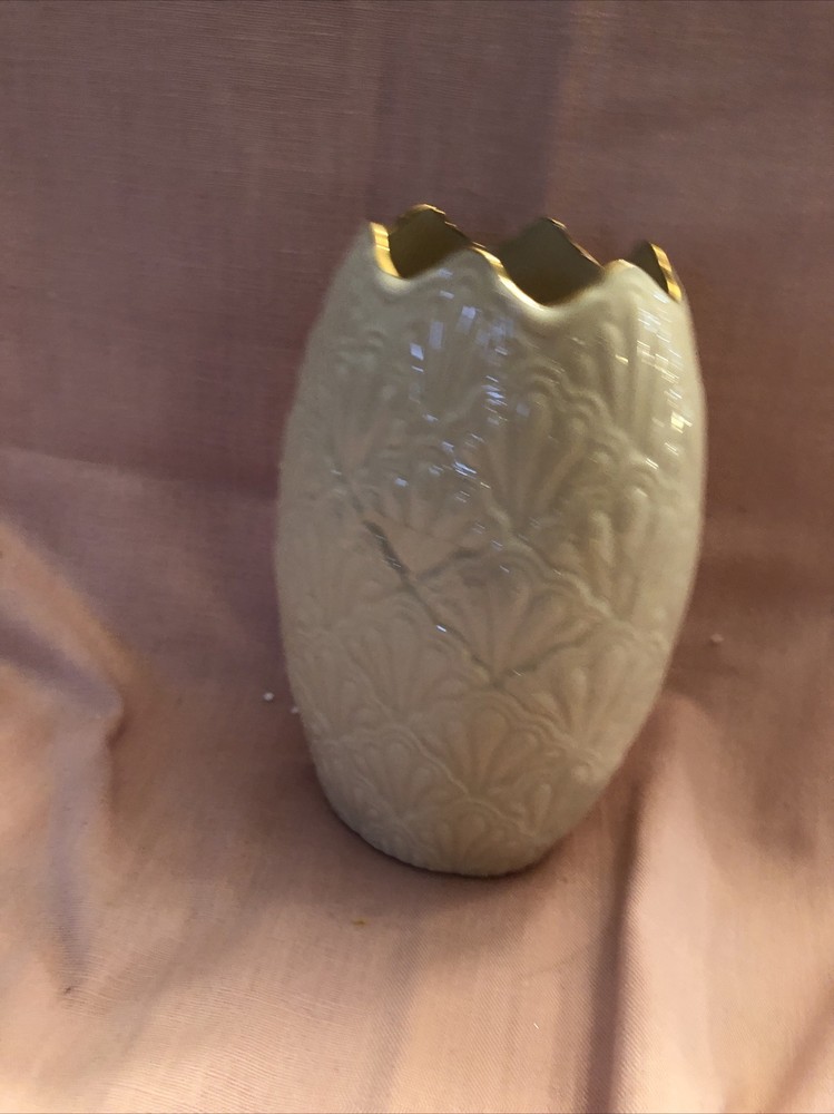 Lenox 7” Vase
